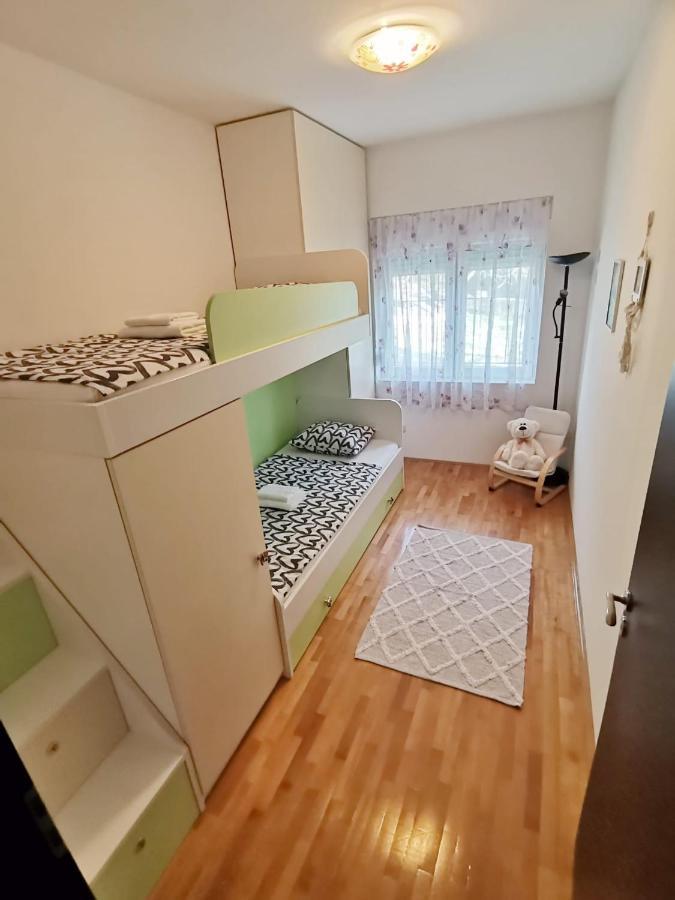 Apartman Pejic Podstrana Eksteriør billede