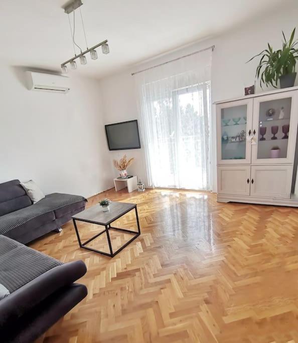 Apartman Pejic Podstrana Eksteriør billede